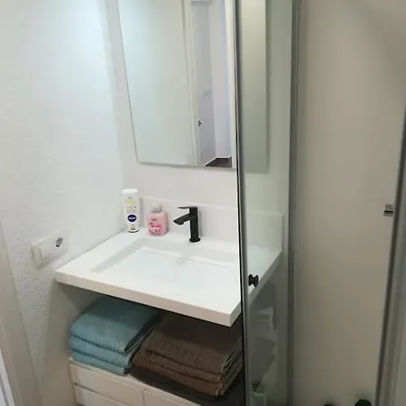 Apartment With Sea Views 50m From The *