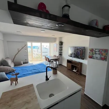 With Sea Views 50m From The Apartment *